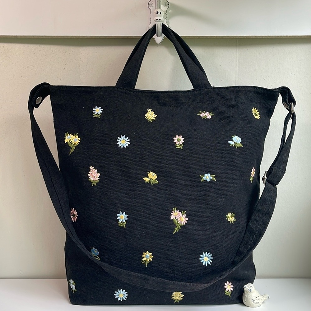 BAGGU Black Tote with Floral Embroidery